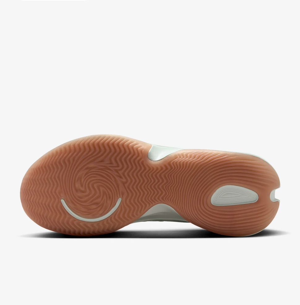 Nike Elevate 3.