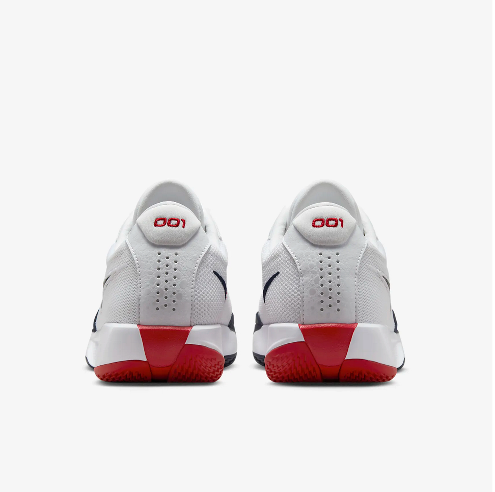 Nike G.T. Cut Academy.