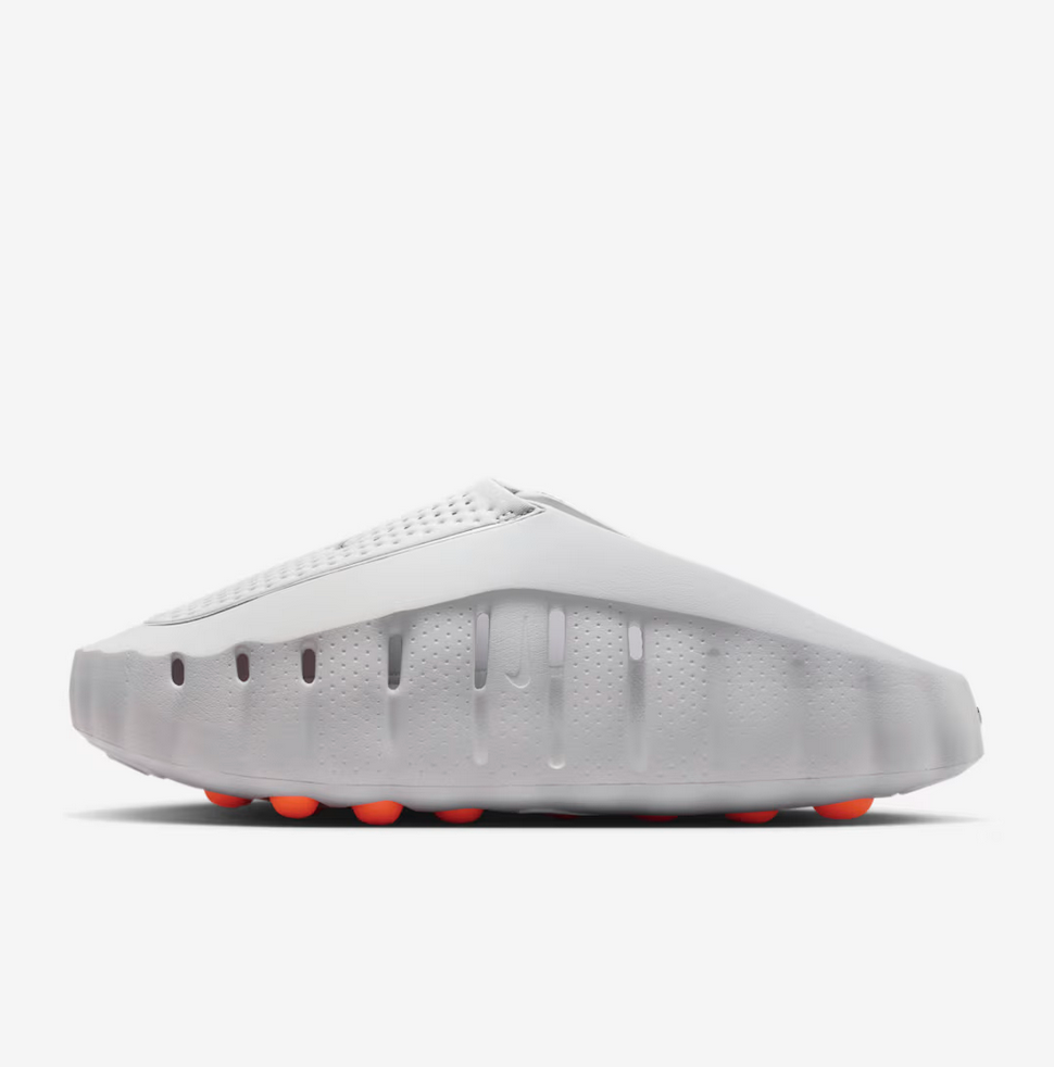 Nike Mind 001