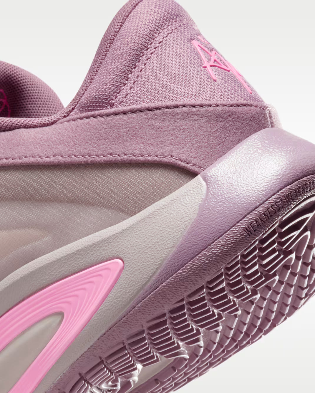 Nike A'ja Wilson A'One "Dog Mom"