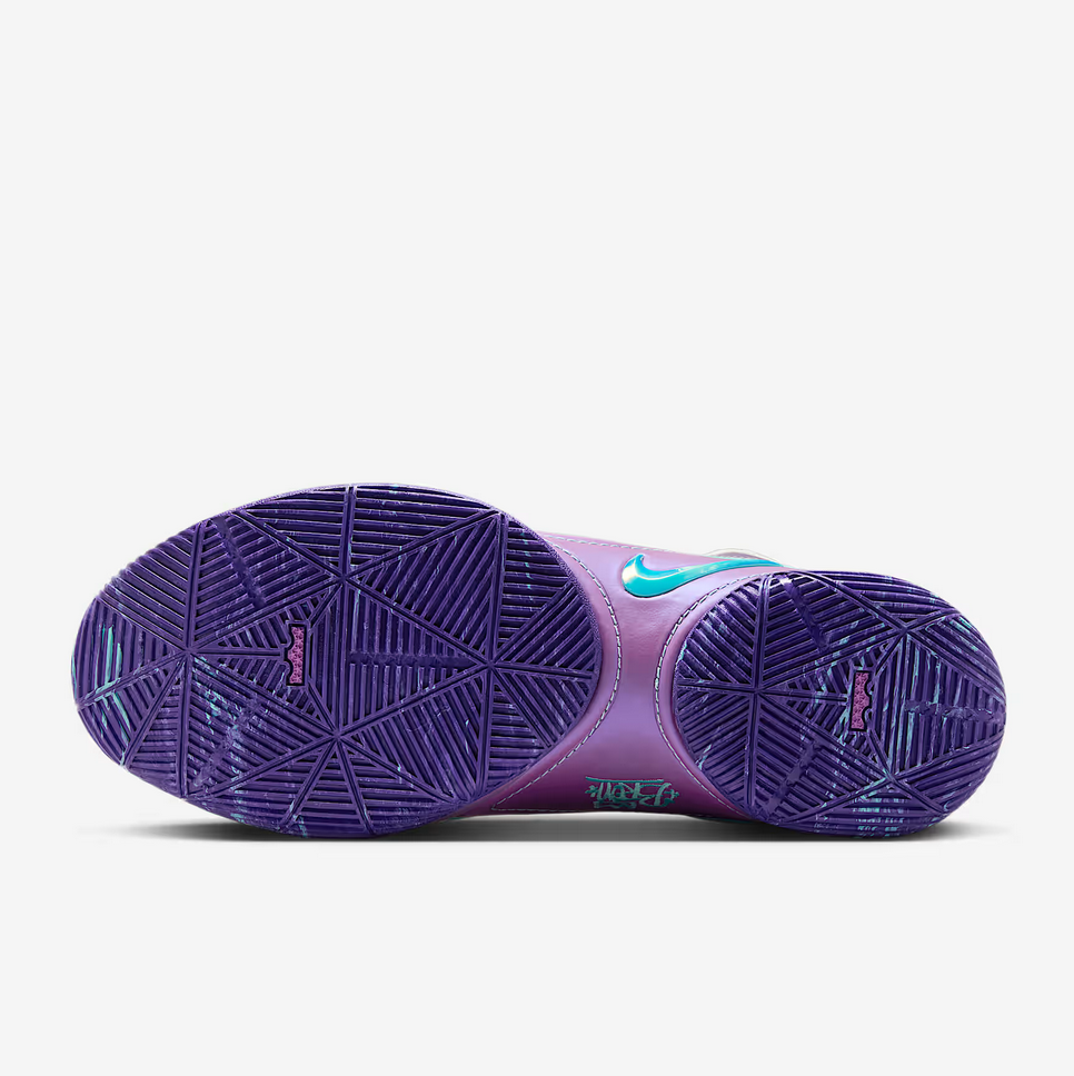 LeBron 22 "Frozen Grapes"