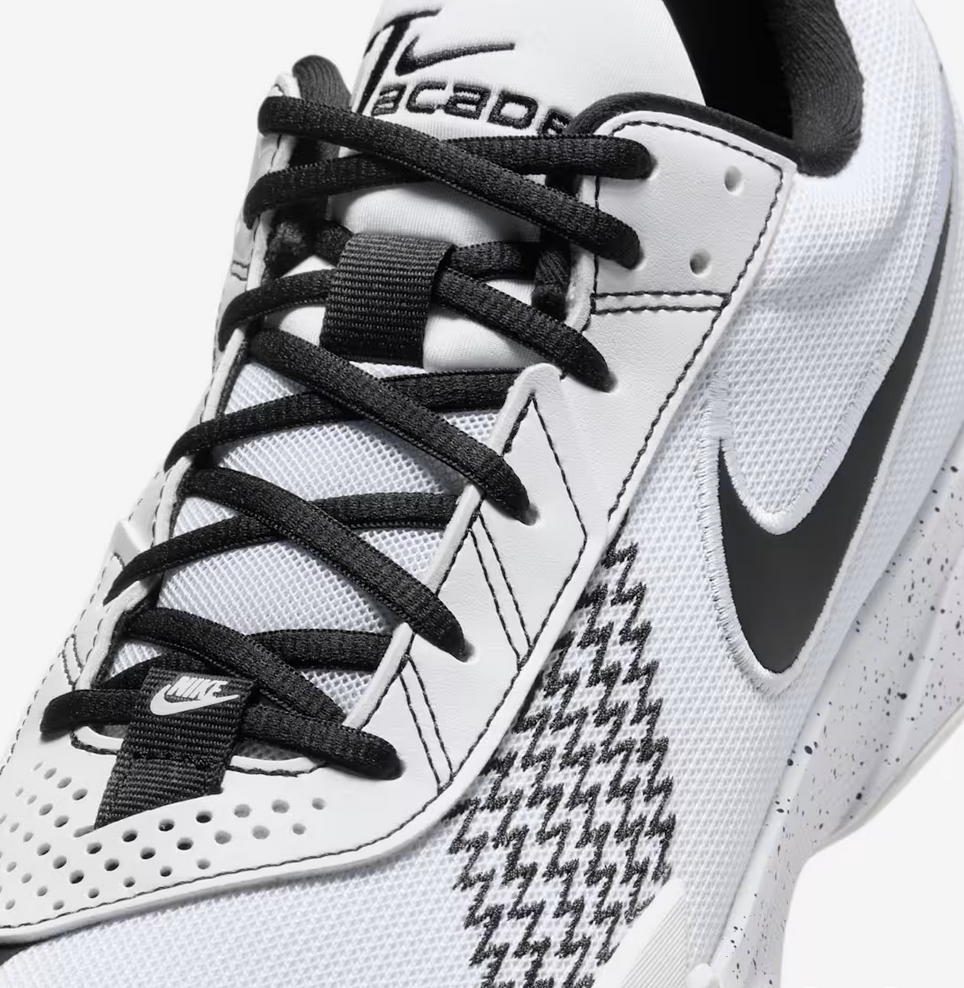 Nike G.T. Cut Academy.