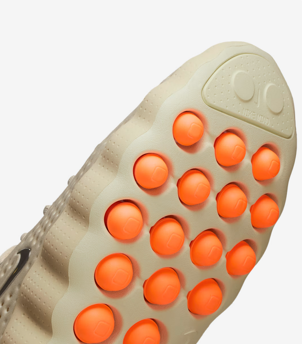 Nike Mind 002