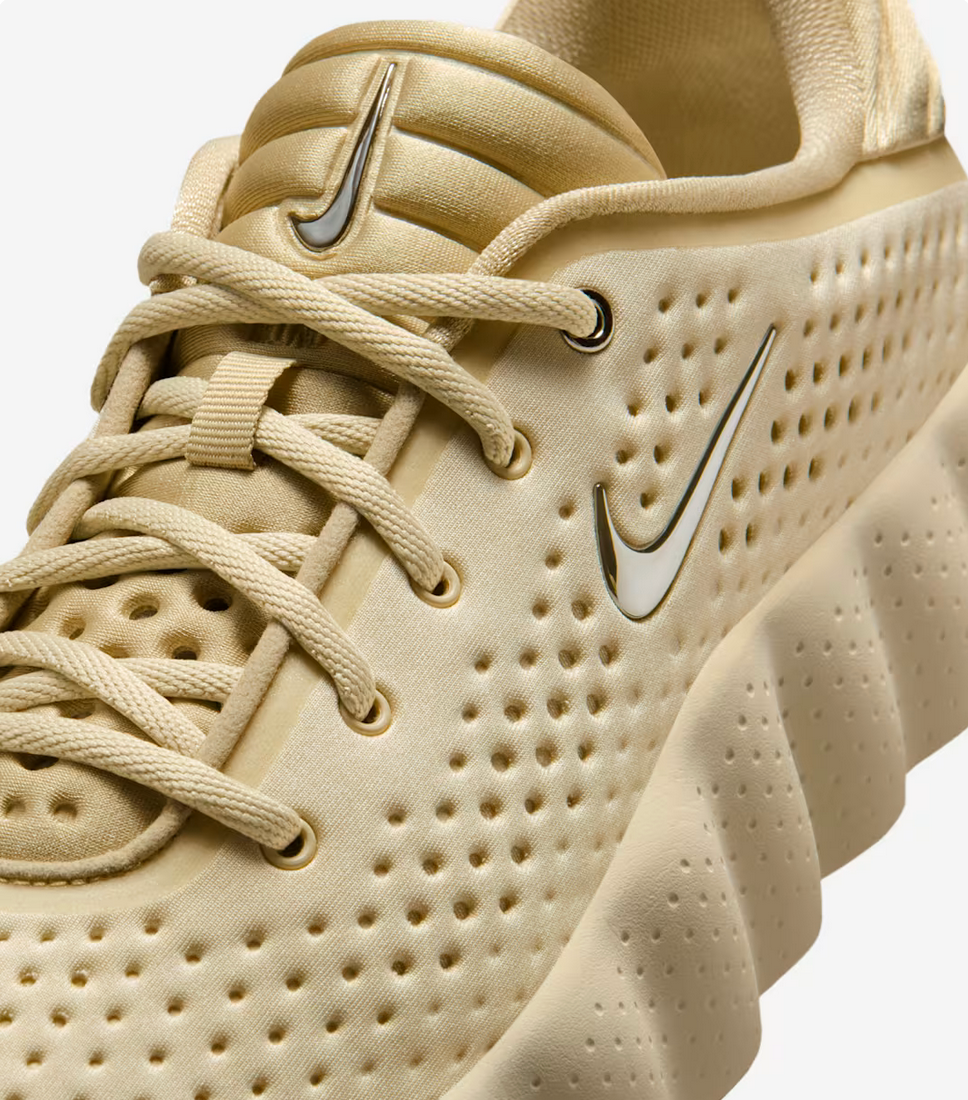 Nike Mind 002
