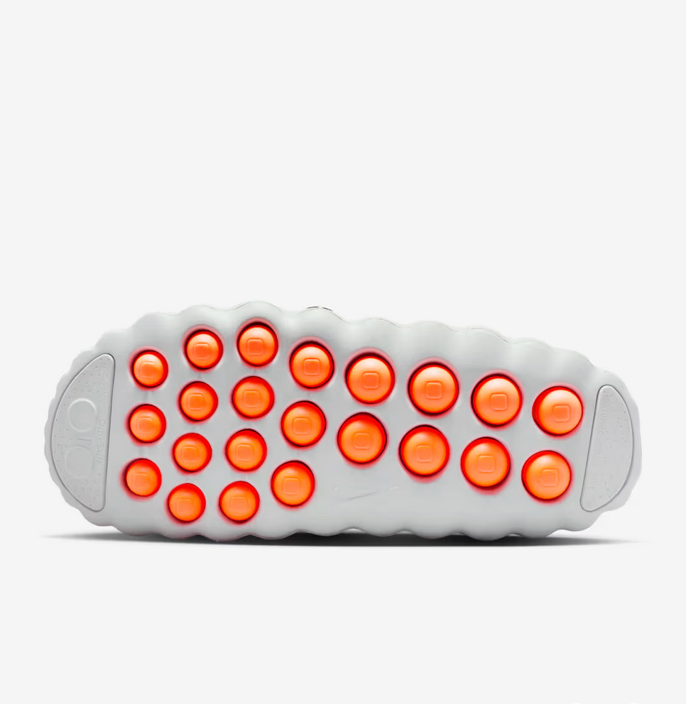 Nike Mind 001